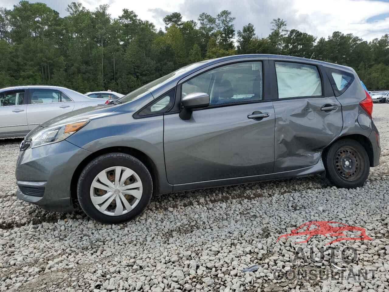NISSAN VERSA 2018 - 3N1CE2CP7JL351918