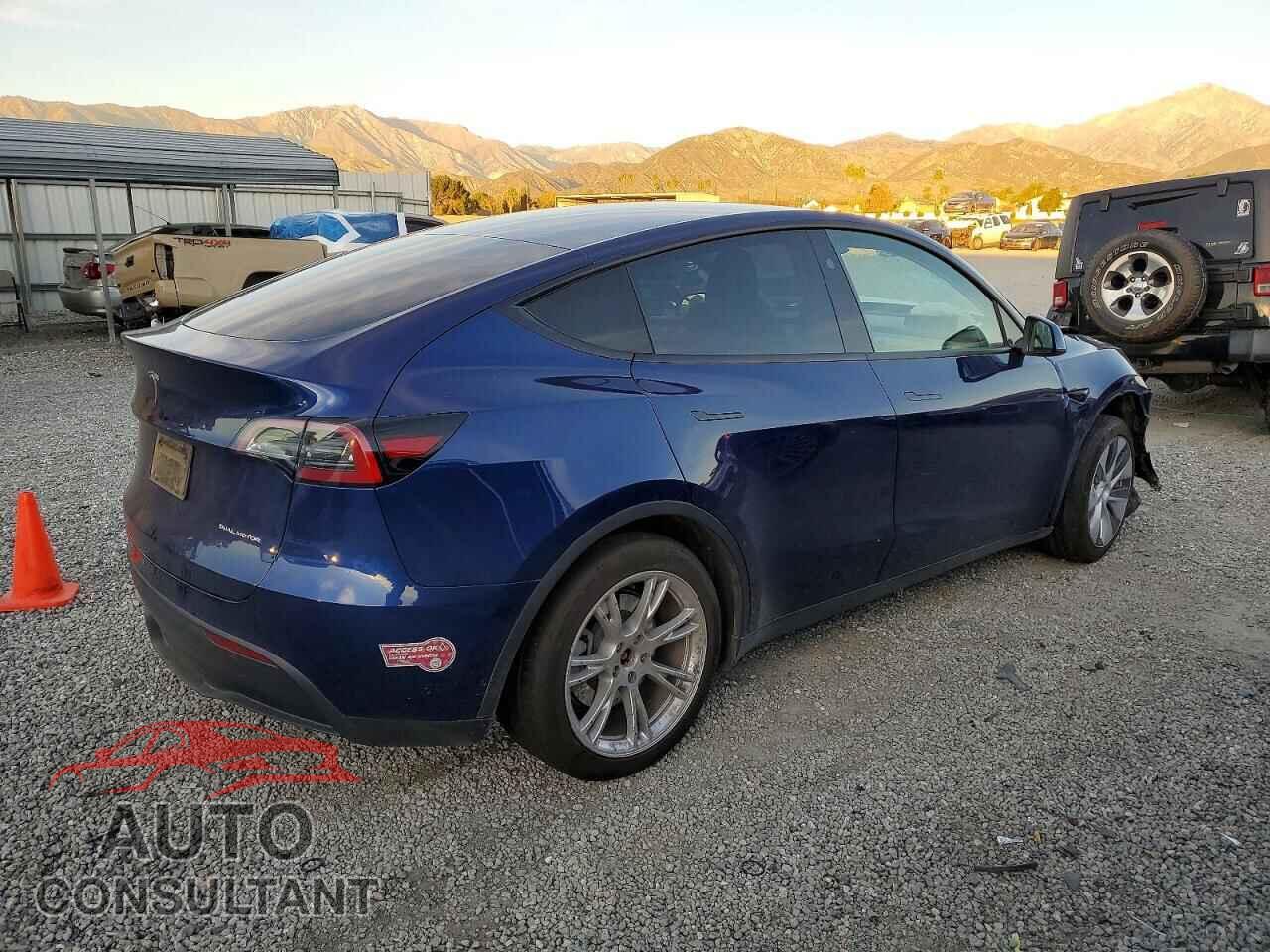 TESLA MODEL Y 2024 - 7SAYGAEE6RF062979