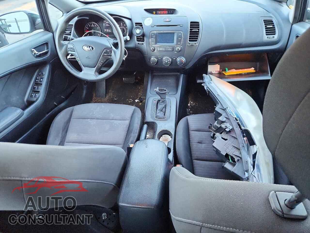 KIA FORTE 2016 - KNAFX4A67G5534364