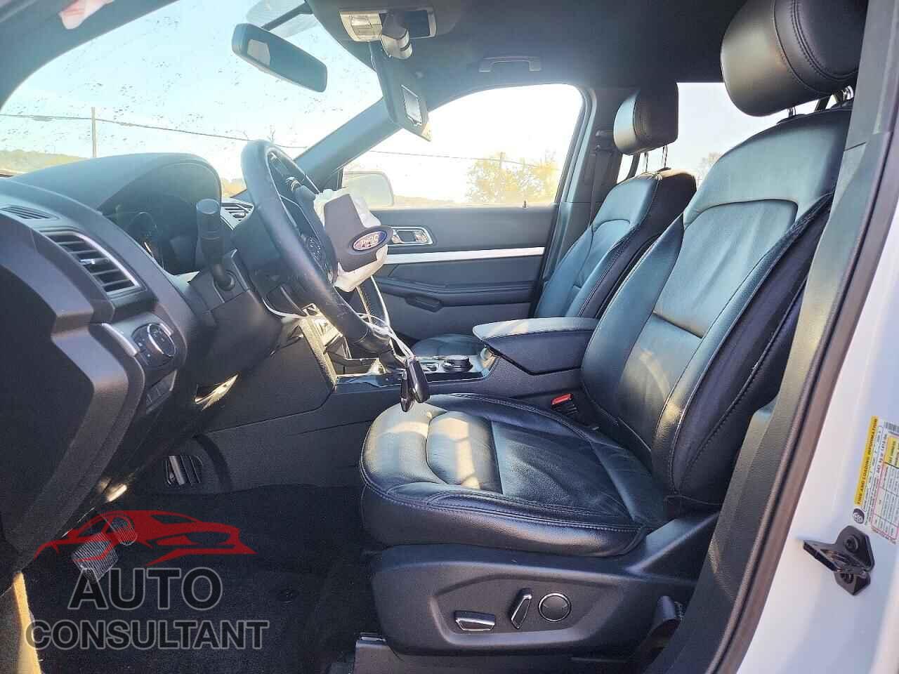FORD EXPLORER 2017 - 1FM5K8D8XHGD50586