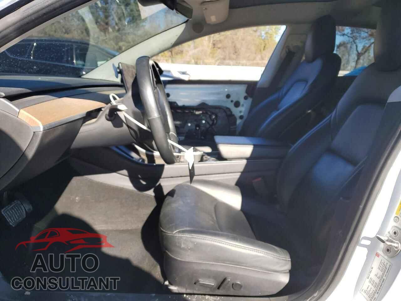 TESLA MODEL 3 2018 - 5YJ3E1EB5JF185583