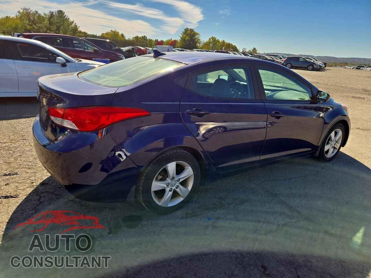 HYUNDAI ELANTRA 2013 - 5NPDH4AE4DH400583