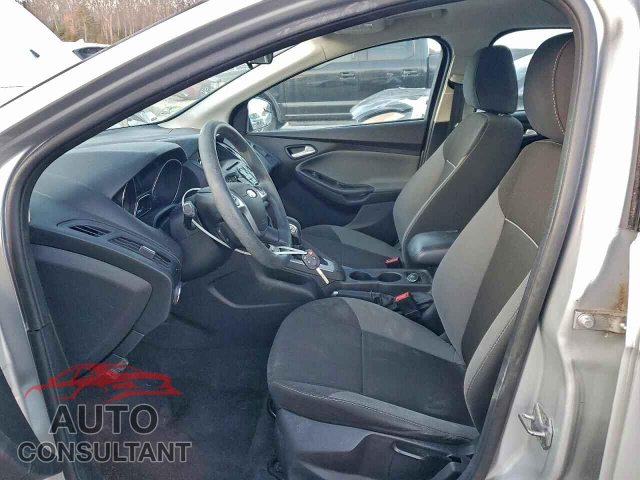 FORD FOCUS 2014 - 1FADP3F25EL140421