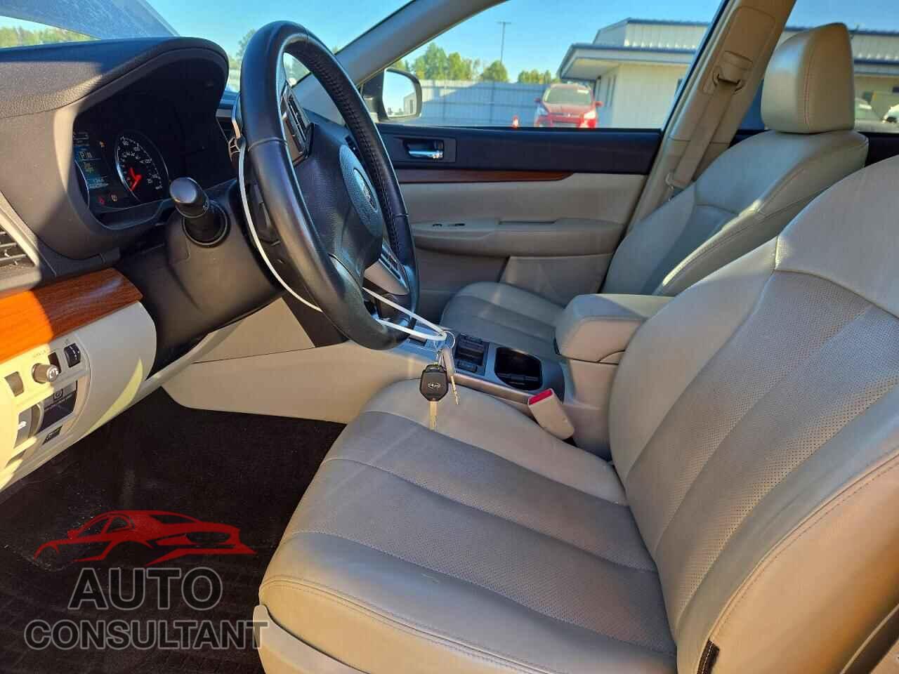 SUBARU OUTBACK 2014 - 4S4BRCNC8E3287057