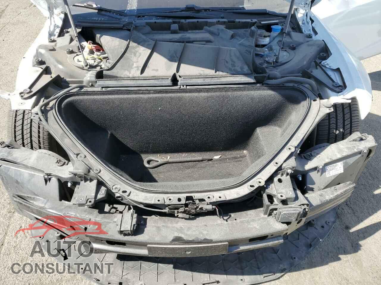 TESLA MODEL S 2018 - 5YJSA1E22JF272610