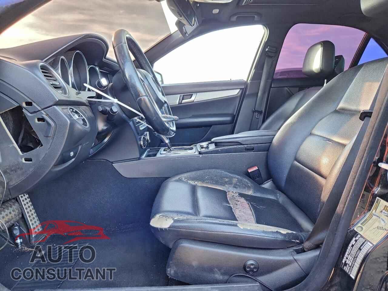MERCEDES-BENZ C-CLASS 2013 - WDDGF4HBXDA795882