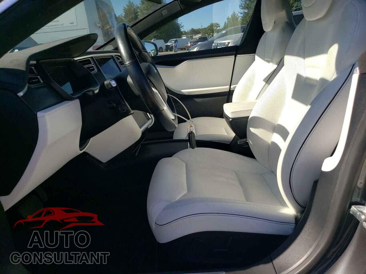 TESLA MODEL S 2017 - 5YJSA1E20HF183158