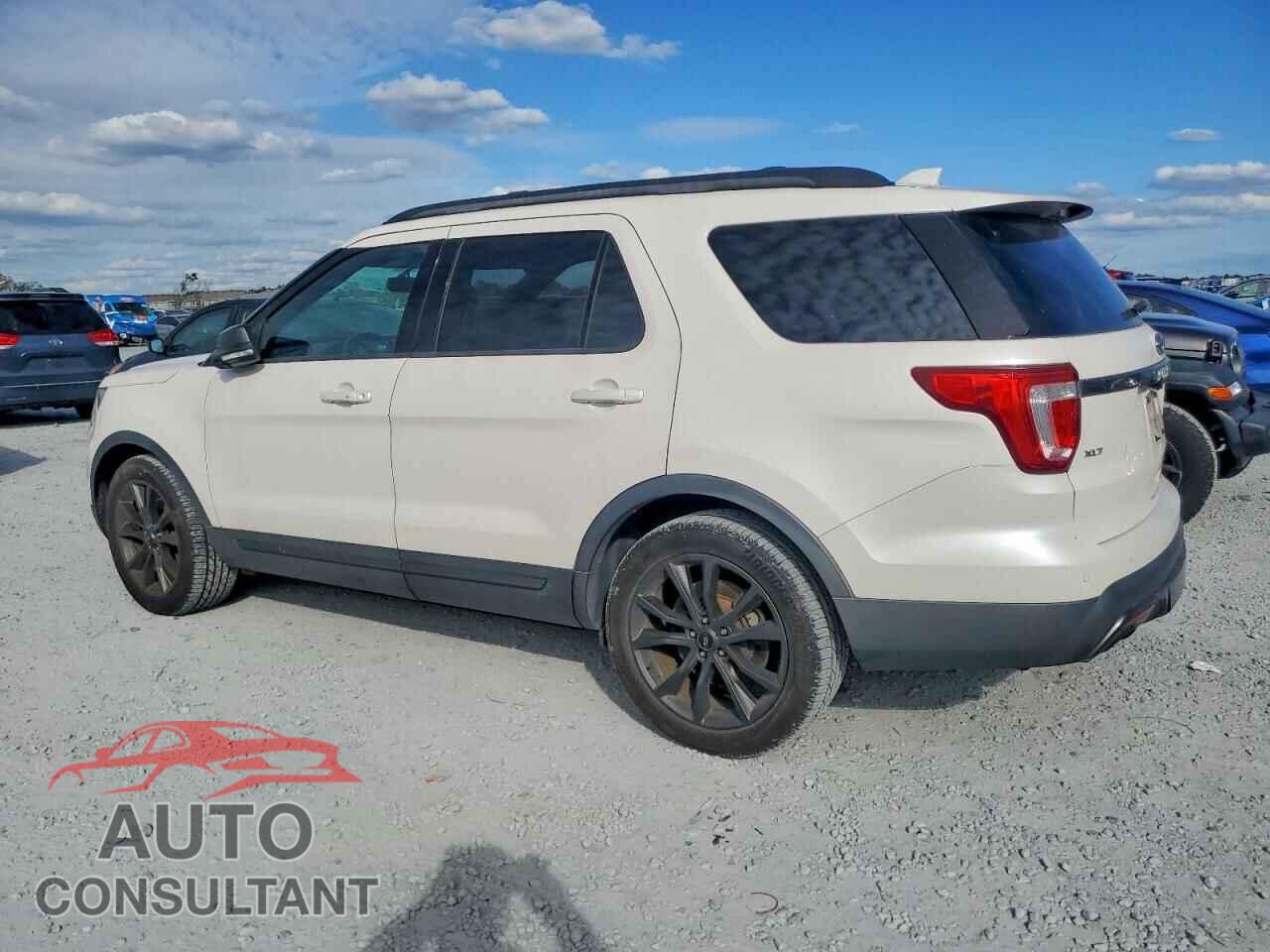 FORD EXPLORER 2017 - 1FM5K7D88HGE19561