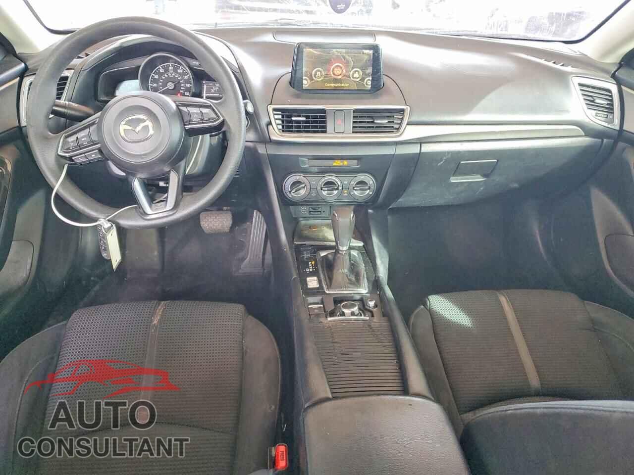 MAZDA 3 2018 - 3MZBN1U76JM160645