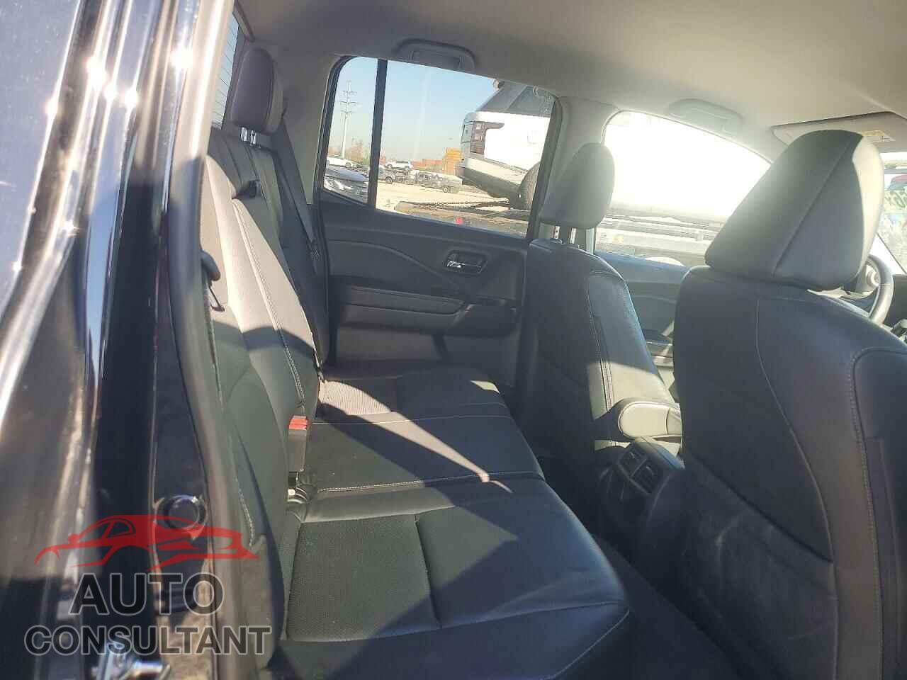 HONDA RIDGELINE 2018 - 5FPYK3F51JB003971