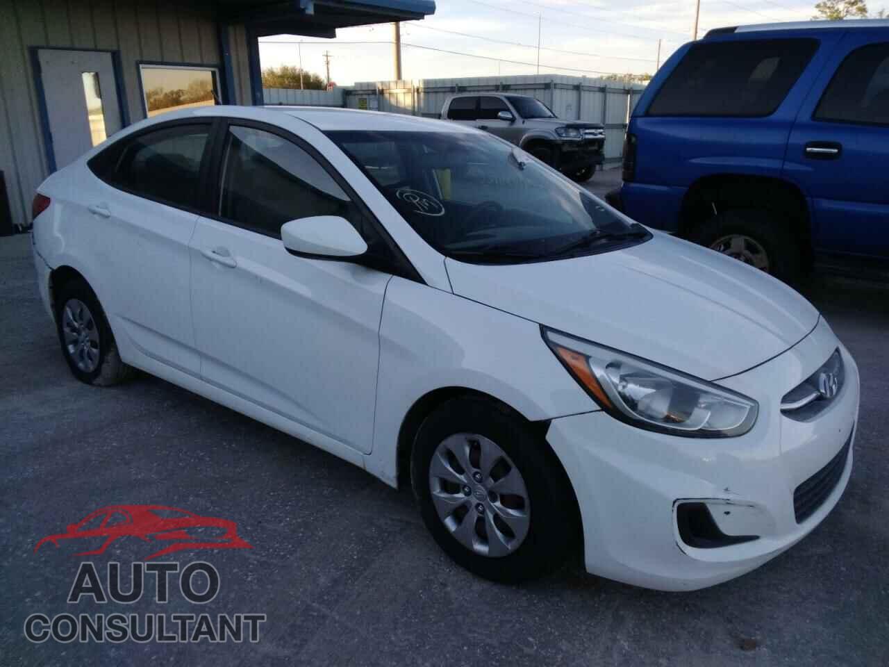 HYUNDAI ACCENT 2017 - KMHCT4AEXHU199158