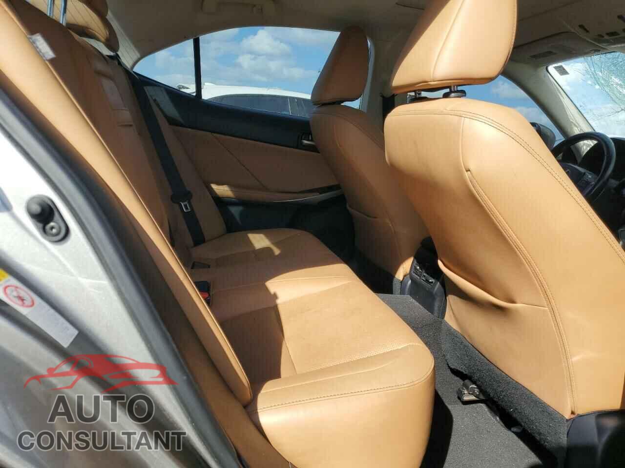 LEXUS IS 2018 - JTHBA1D25J5077344