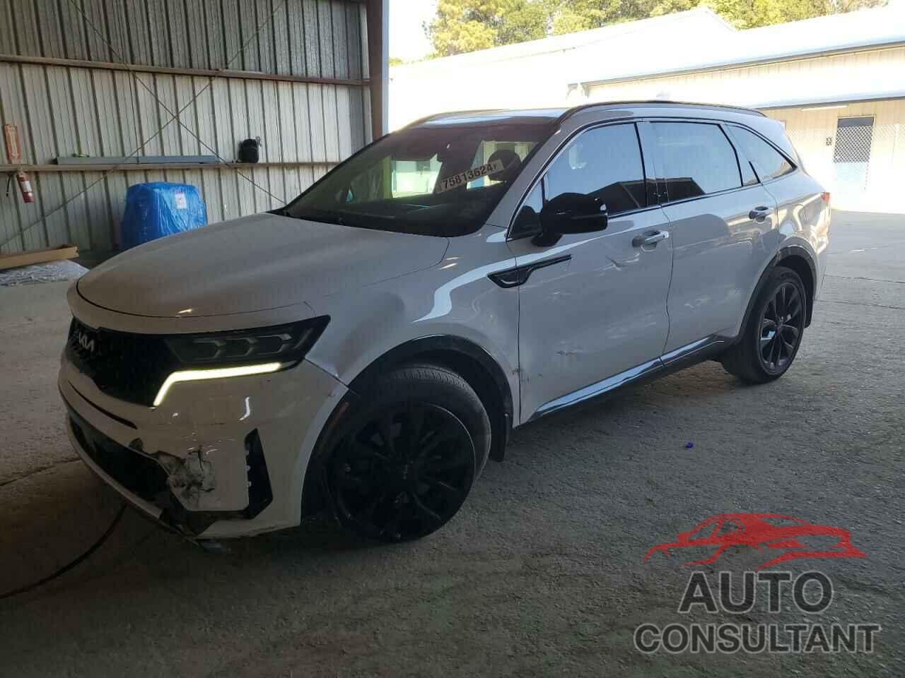 KIA SORENTO 2022 - 5XYRK4LF6NG102204