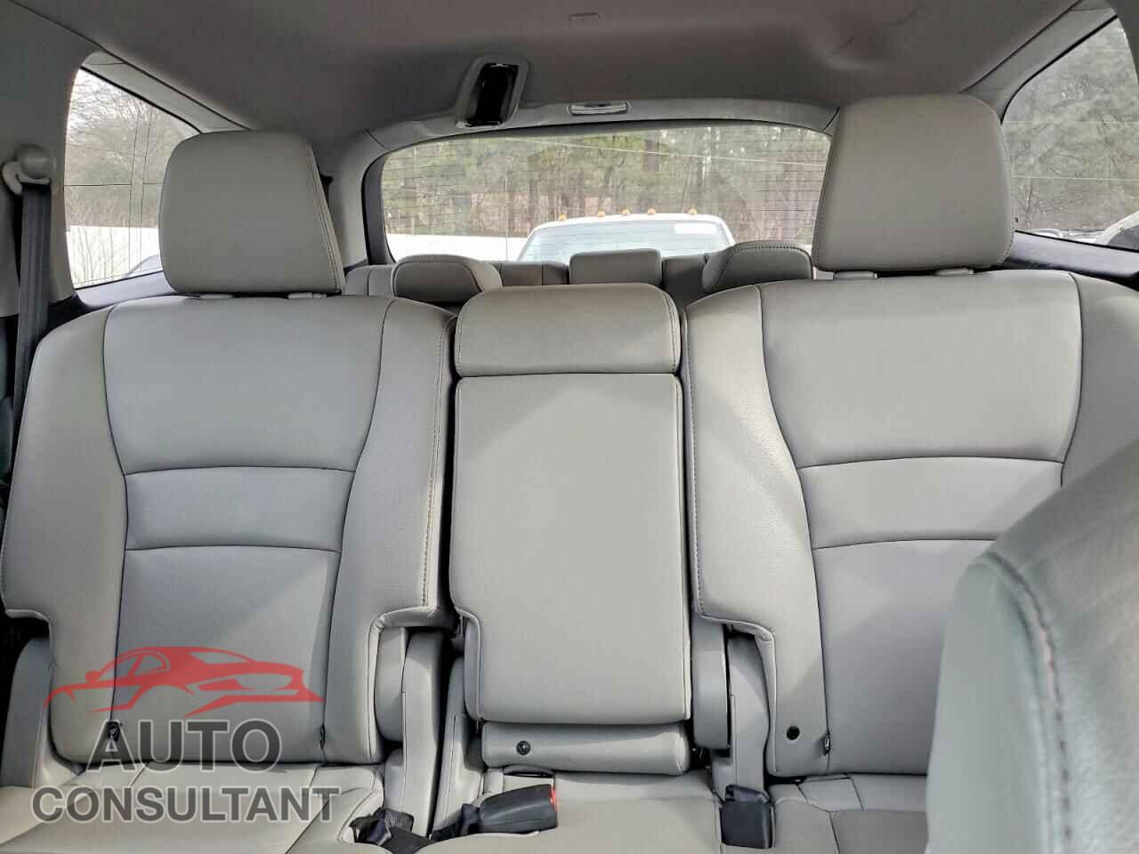 HONDA PILOT 2016 - 5FNYF5H52GB016288