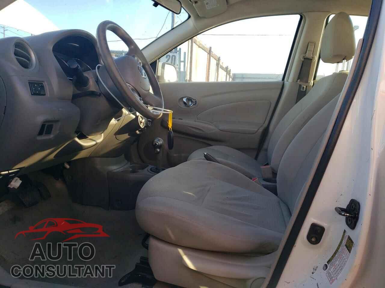 NISSAN VERSA 2013 - 3N1CN7AP9DL874572