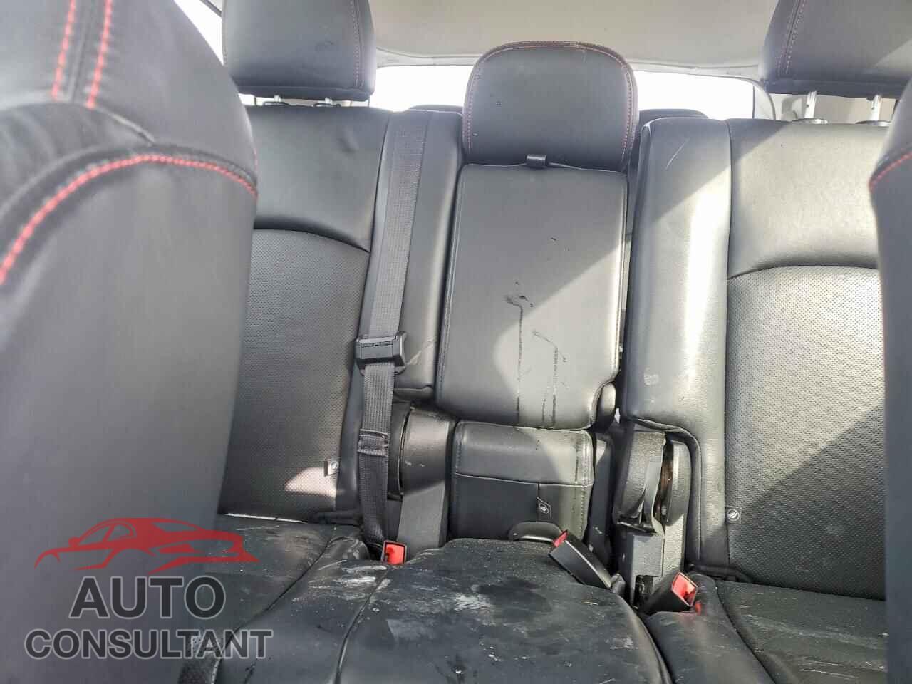 DODGE JOURNEY 2015 - 3C4PDCEG3FT700035