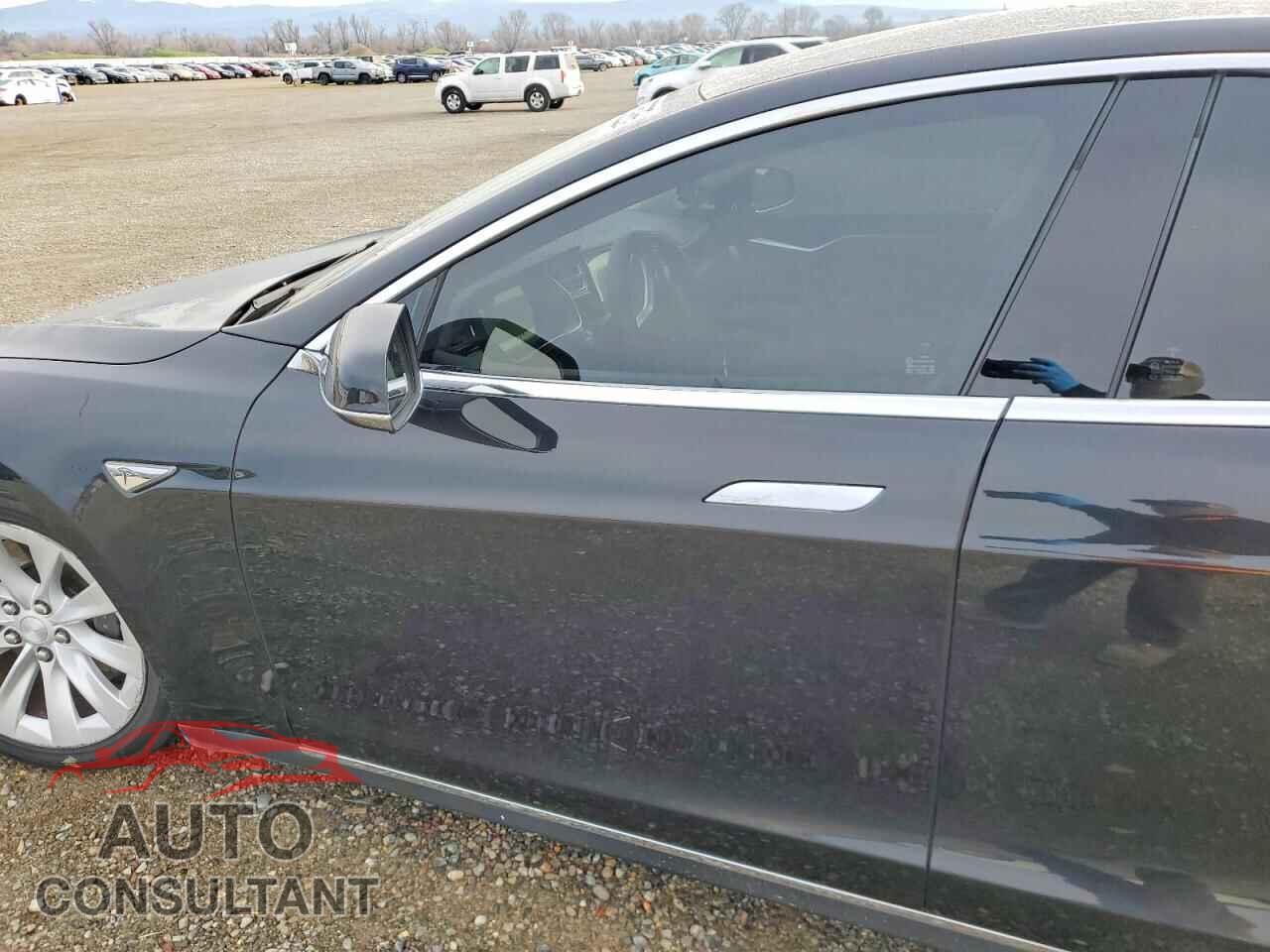 TESLA MODEL S 2016 - 5YJSA1E26GF134206