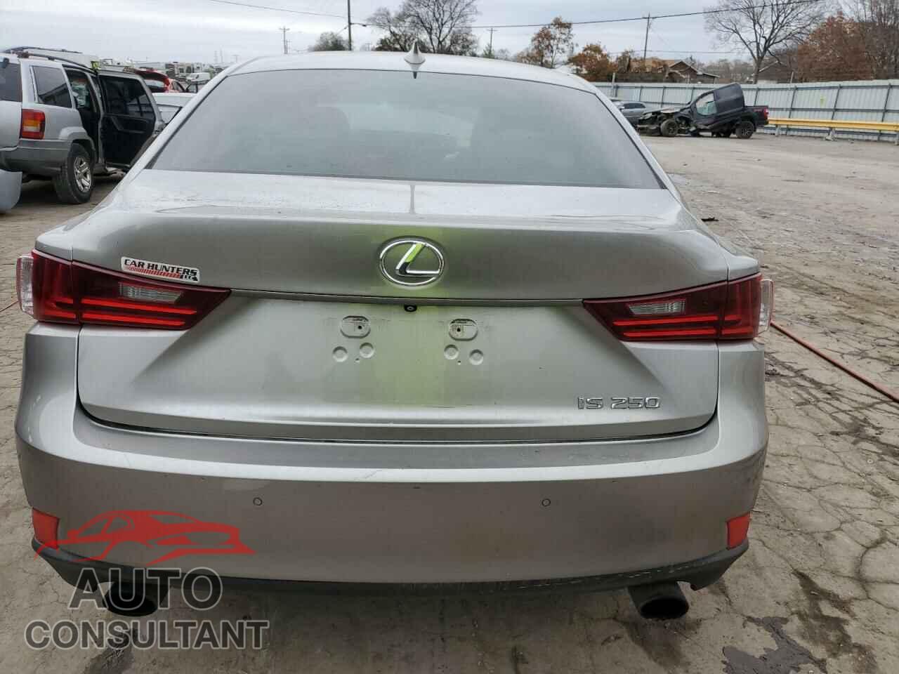 LEXUS IS 2015 - JTHBF1D22F5053768