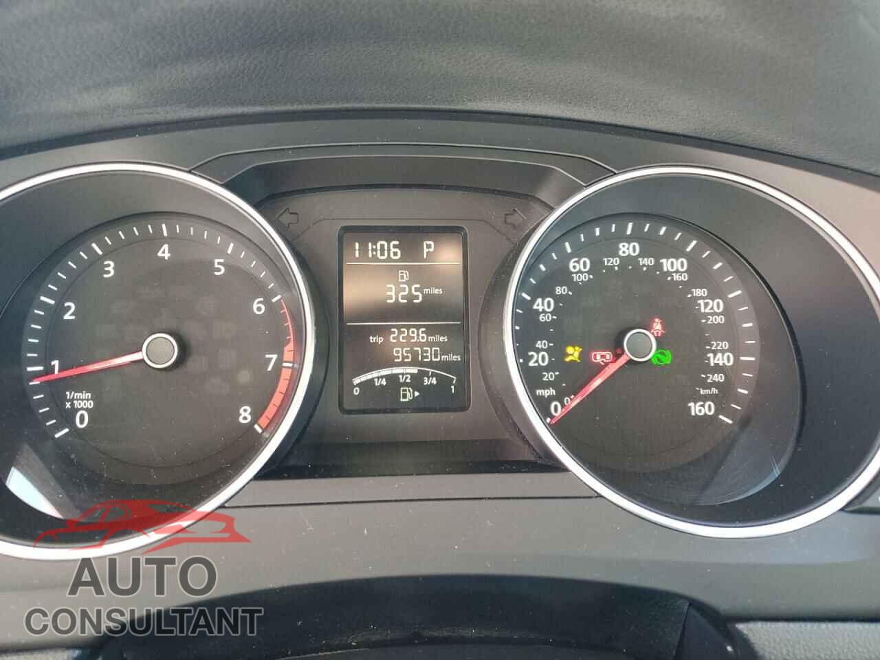 VOLKSWAGEN JETTA 2017 - 3VW2B7AJ6HM411671