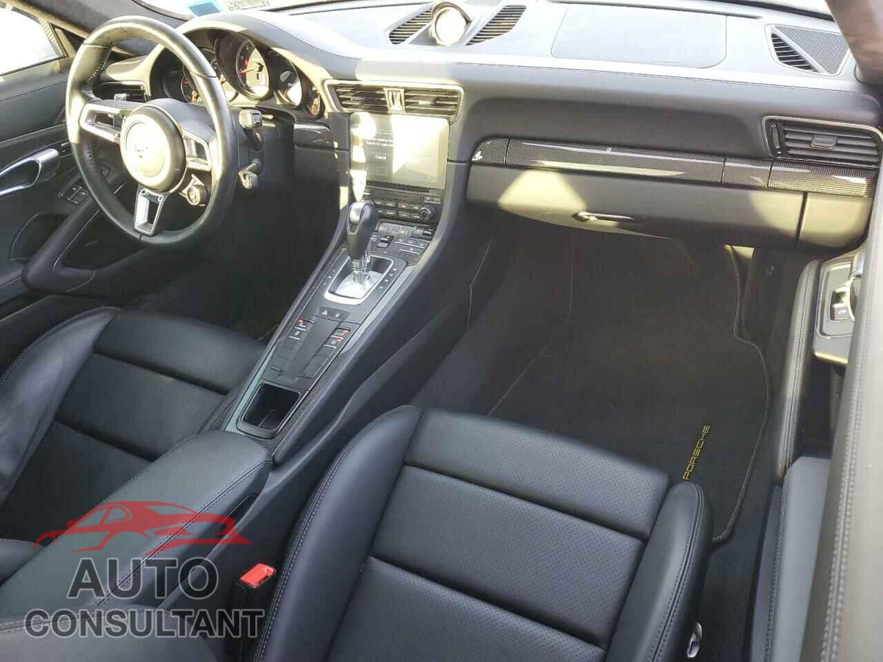 PORSCHE 911 2018 - WP0AD2A91JS156233