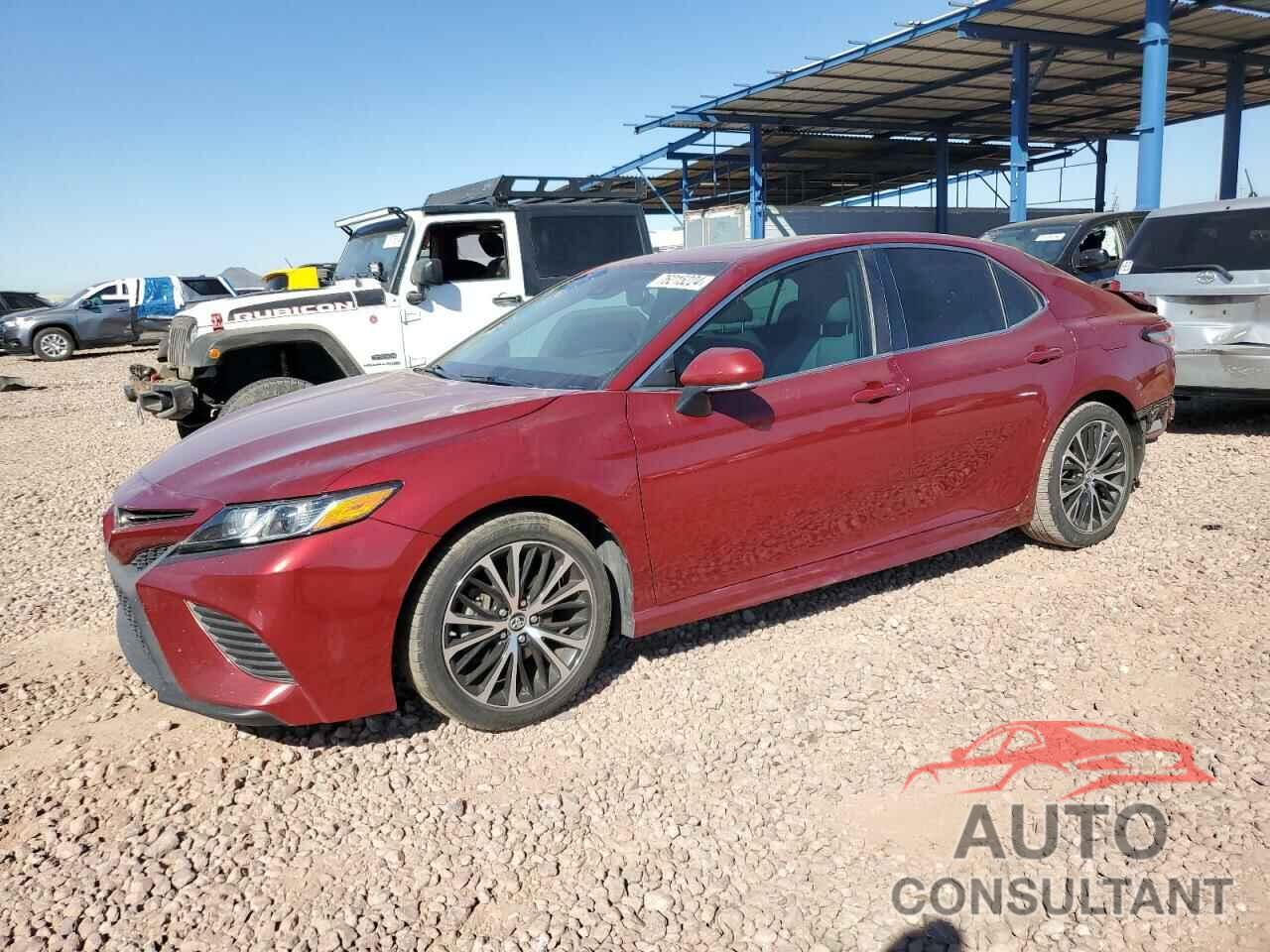 TOYOTA CAMRY 2018 - 4T1B11HK6JU560239