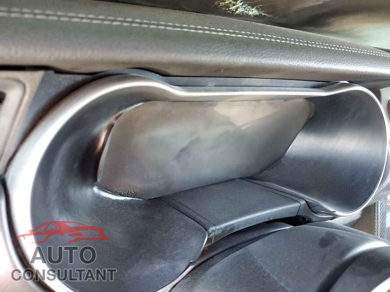 FORD MUSTANG 2019 - 1FA6P8CF1K5110135