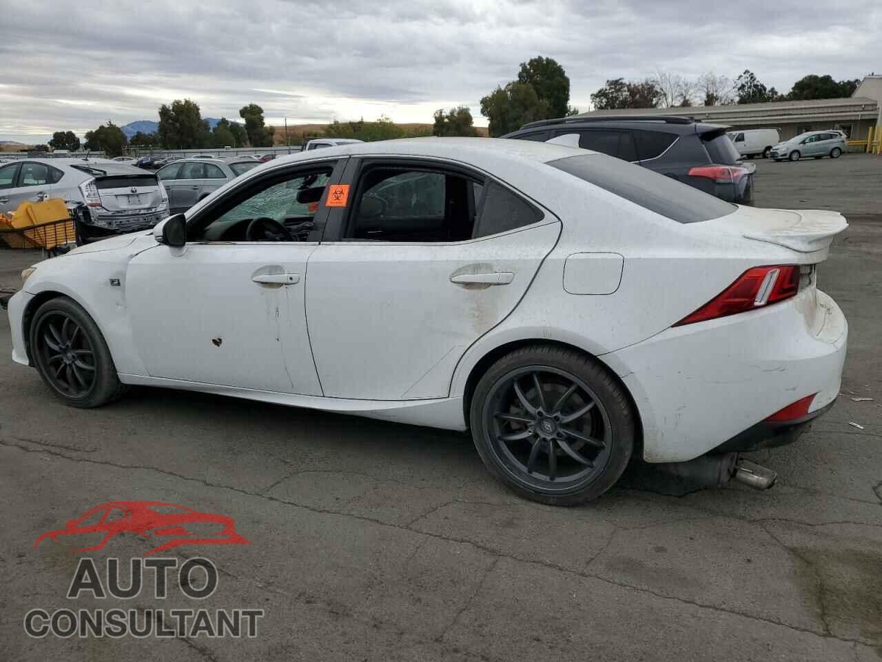 LEXUS IS 2014 - JTHBE1D20E5006935