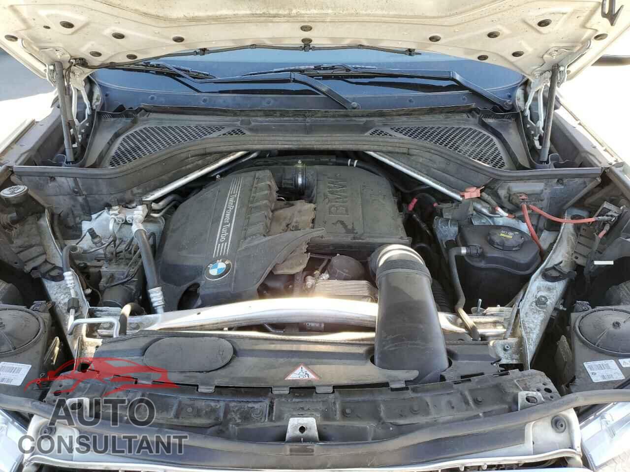 BMW X5 2015 - 5UXKR2C52F0H38457