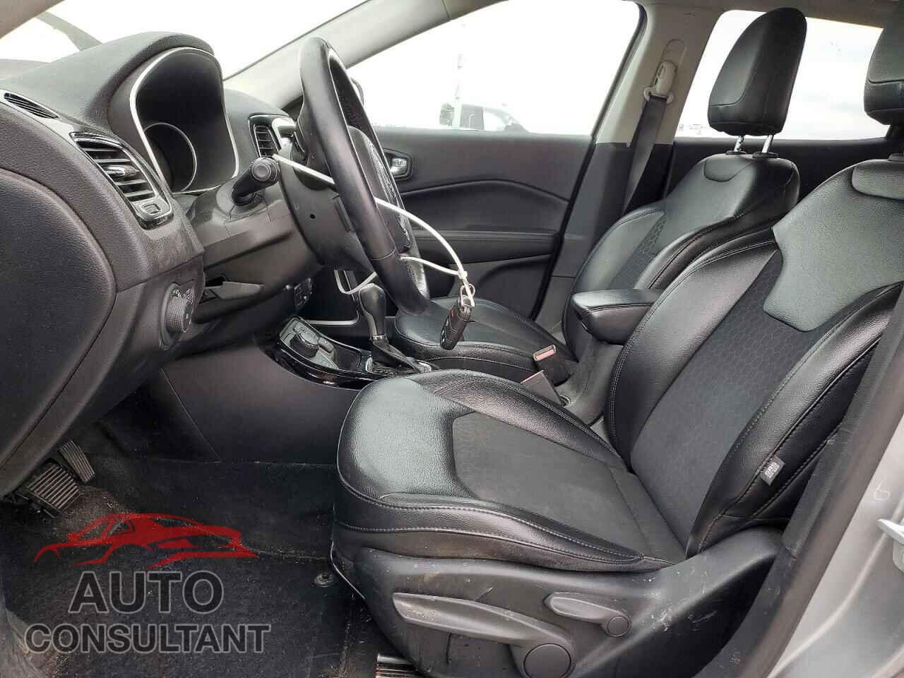 JEEP COMPASS 2019 - 3C4NJDBB3KT670348