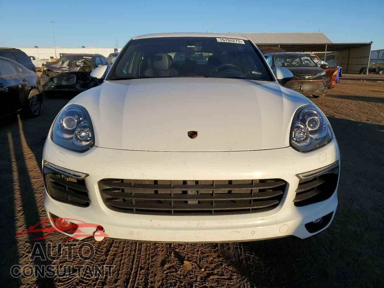 PORSCHE CAYENNE 2017 - WP1AE2A25HLA72032