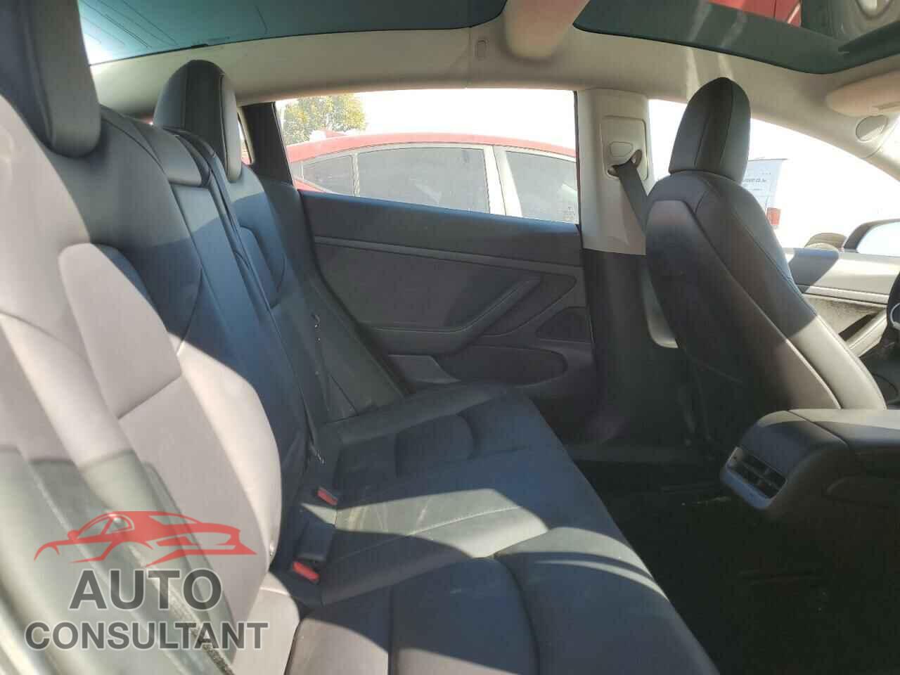 TESLA MODEL 3 2020 - 5YJ3E1EAXLF736973