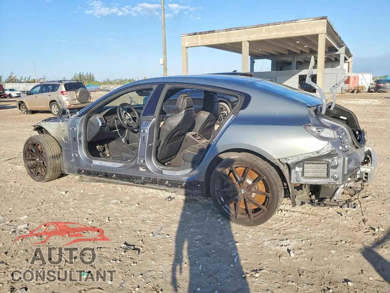 BMW M8 2022 - WBAGV8C05NCJ84106