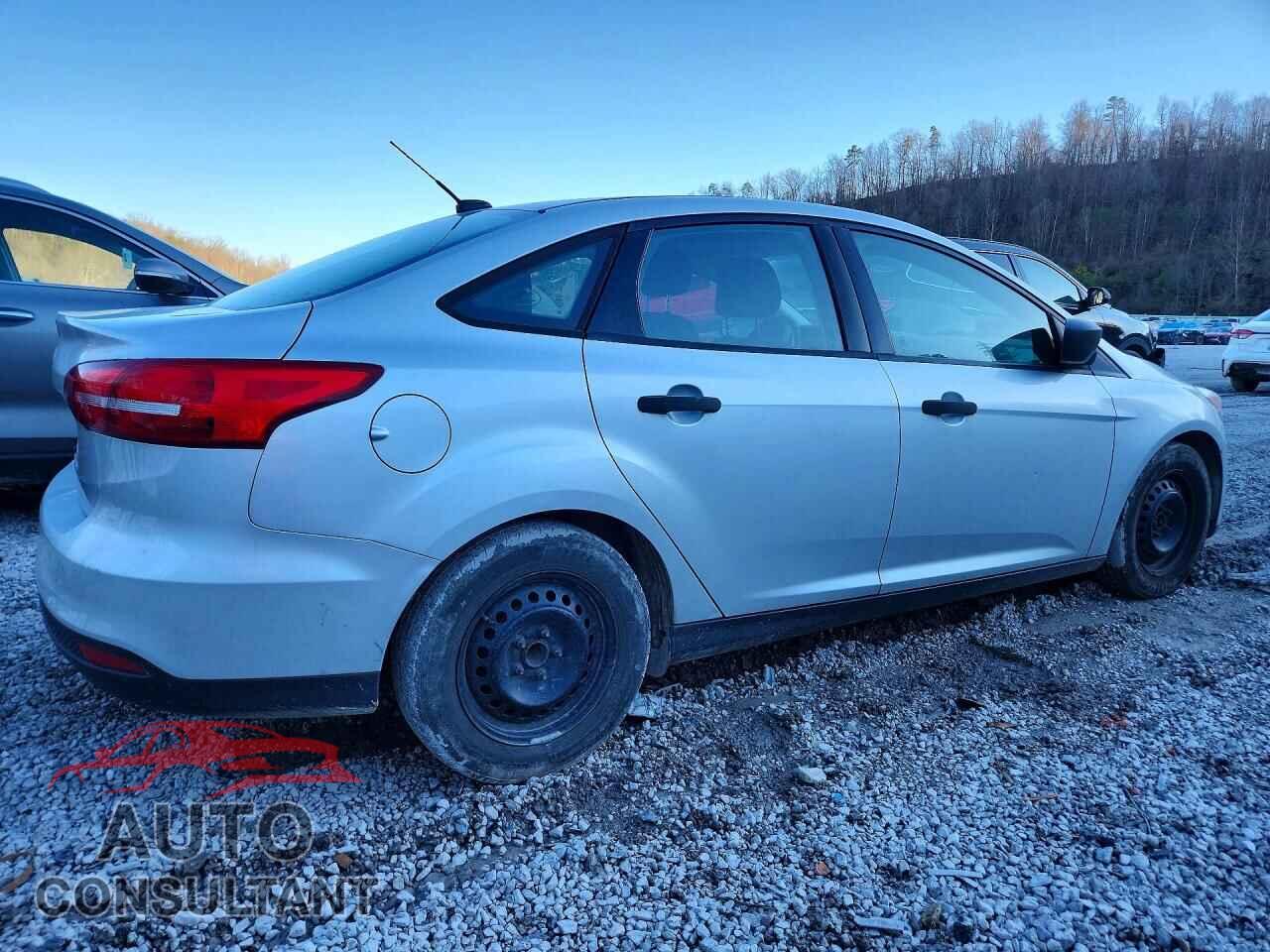 FORD FOCUS 2018 - 1FADP3E20JL243810