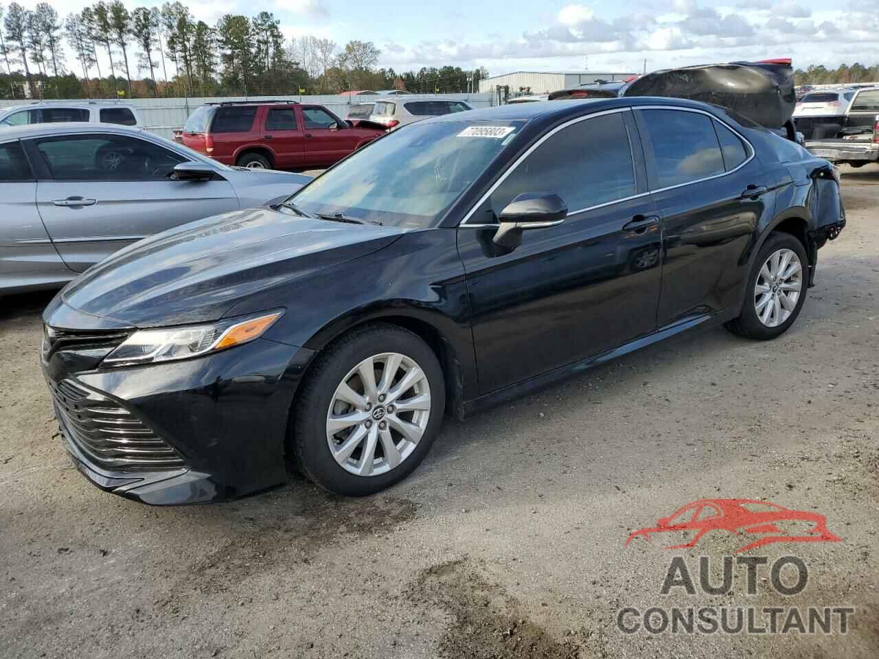 TOYOTA CAMRY 2018 - 4T1B11HK2JU537900