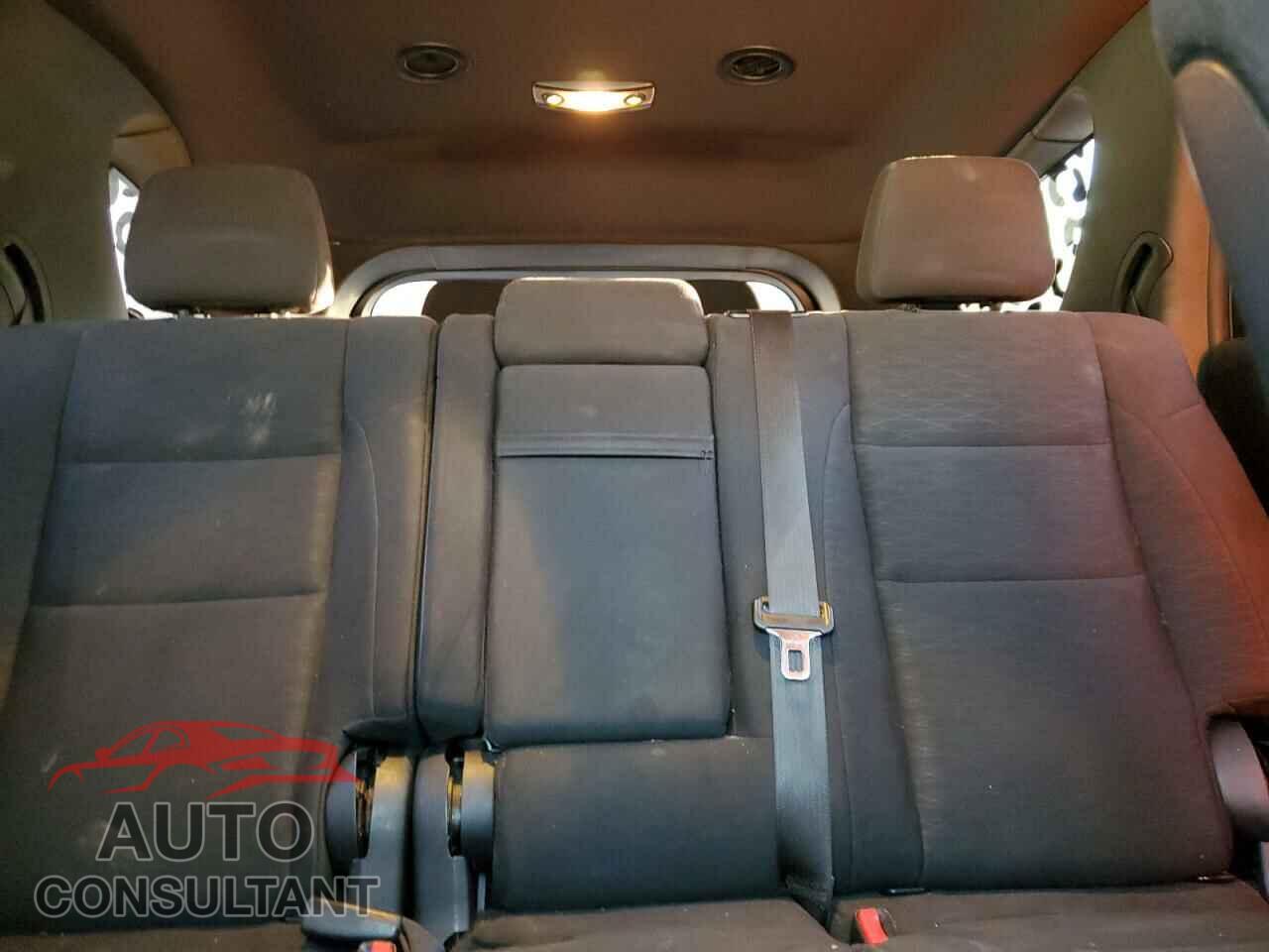 DODGE DURANGO 2018 - 1C4RDJAG7JC483032
