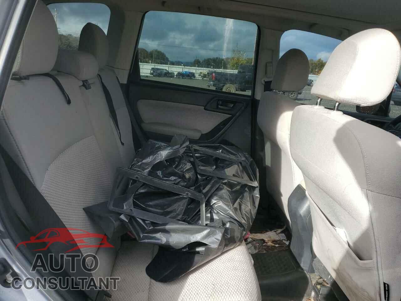 SUBARU FORESTER 2017 - JF2SJAEC8HH803894