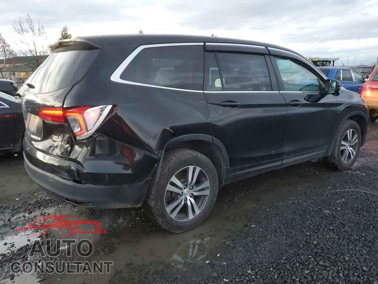 HONDA PILOT 2017 - 5FNYF6H53HB032961