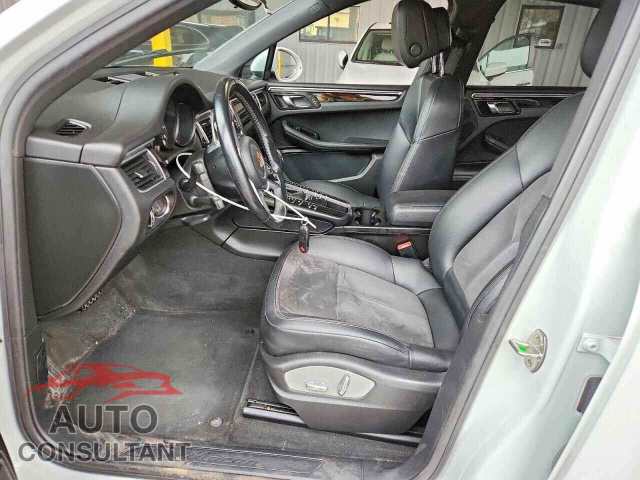 PORSCHE MACAN 2017 - WP1AA2A52HLB83398