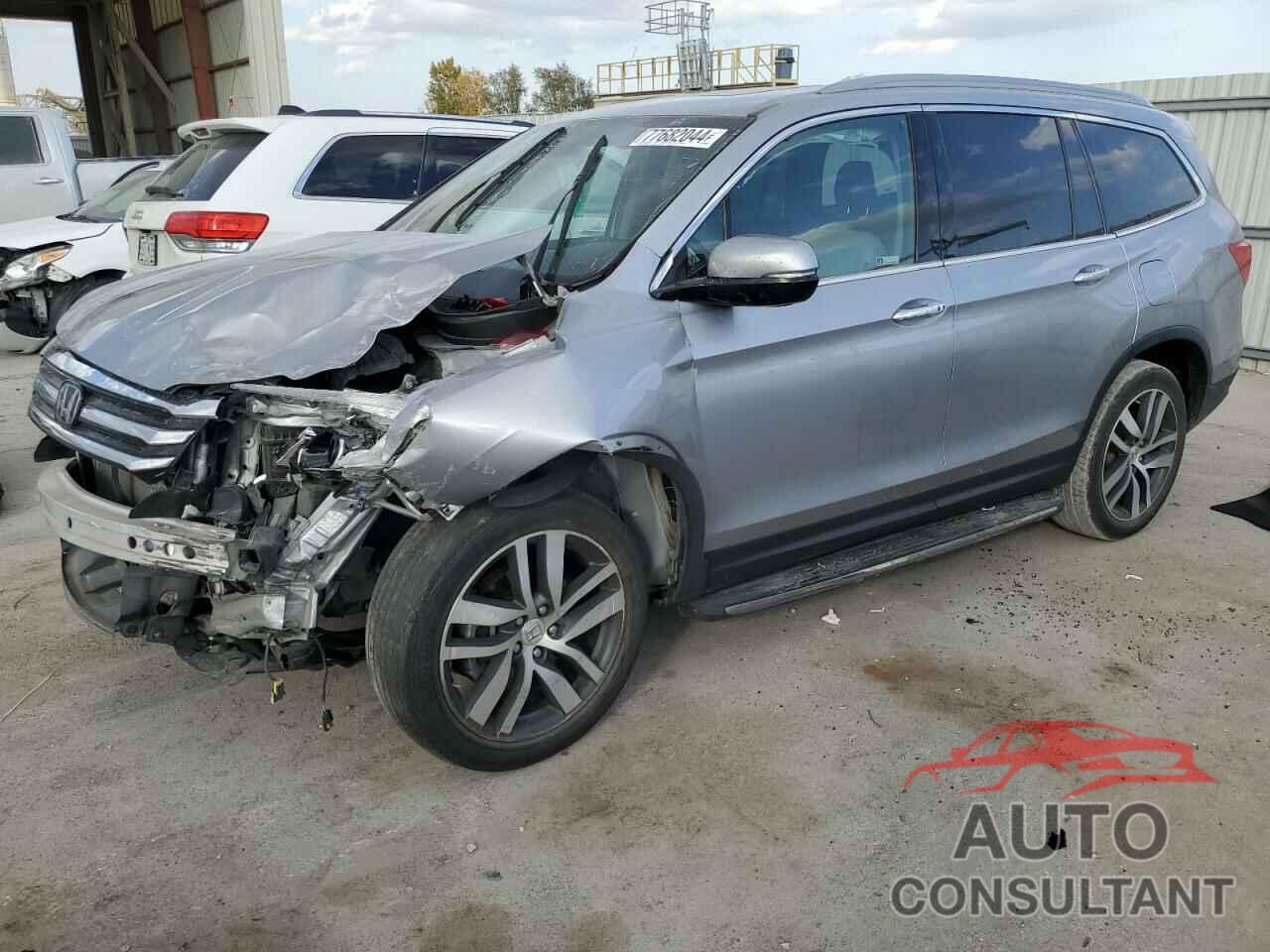 HONDA PILOT 2017 - 5FNYF6H9XHB100871