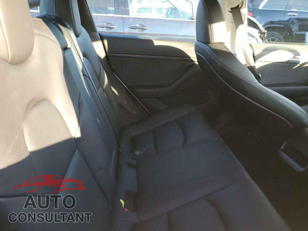 TESLA MODEL 3 2023 - 5YJ3E1EA0PF489601