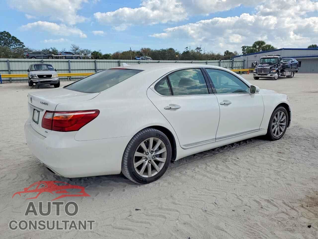 LEXUS LS460 2011 - JTHCL5EFXB5011526