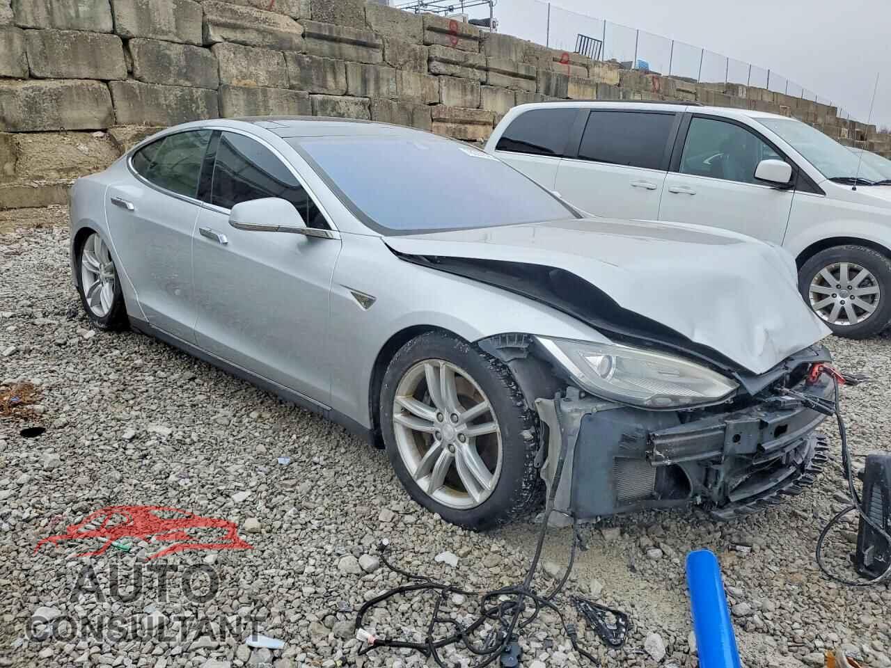 TESLA MODEL S 2014 - 5YJSA1H16EFP54943