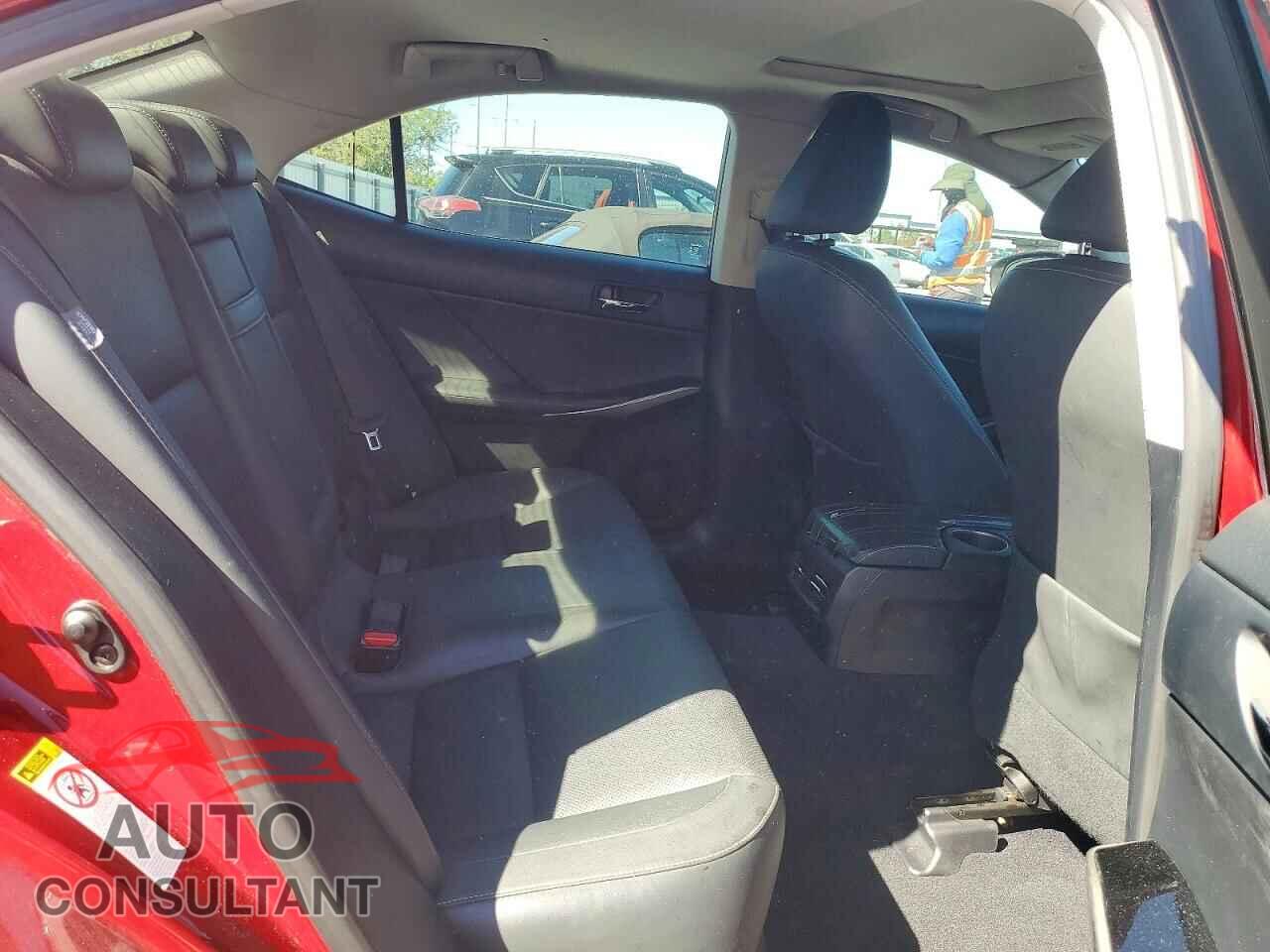 LEXUS IS 2015 - JTHCE1D26F5009215