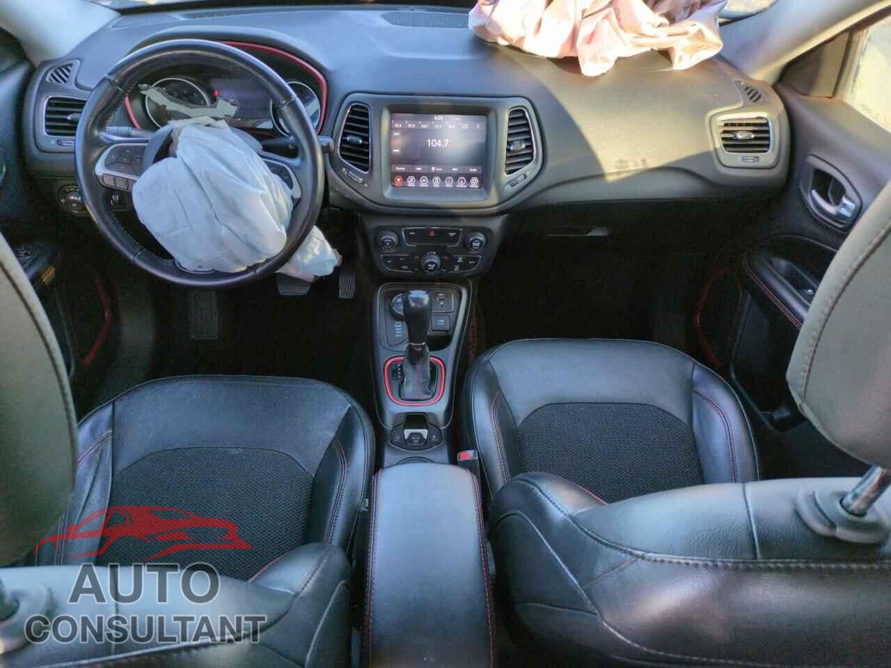 JEEP COMPASS 2020 - 3C4NJDDB6LT166889