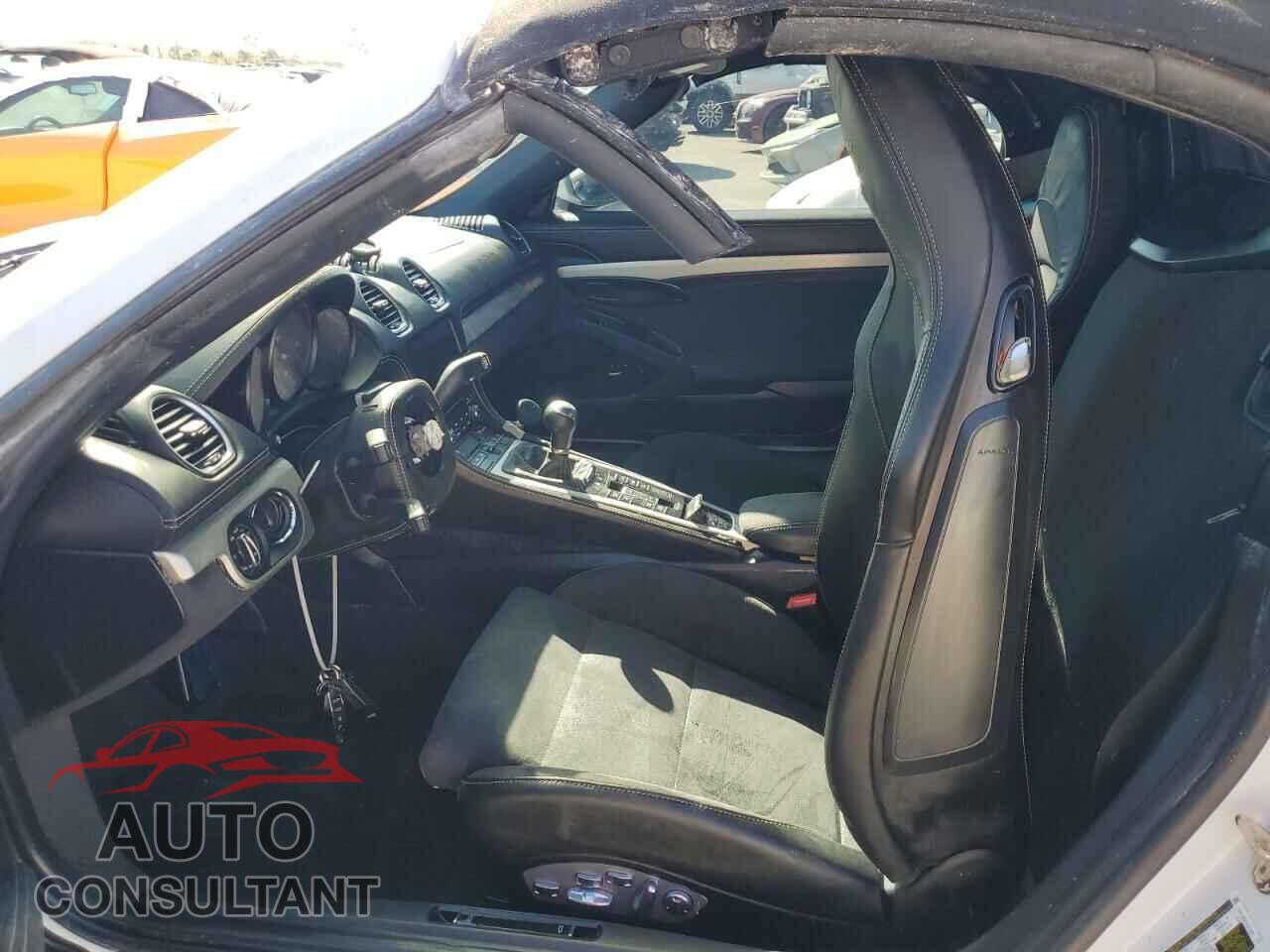 PORSCHE BOXSTER 2020 - WP0CC2A81LS240199