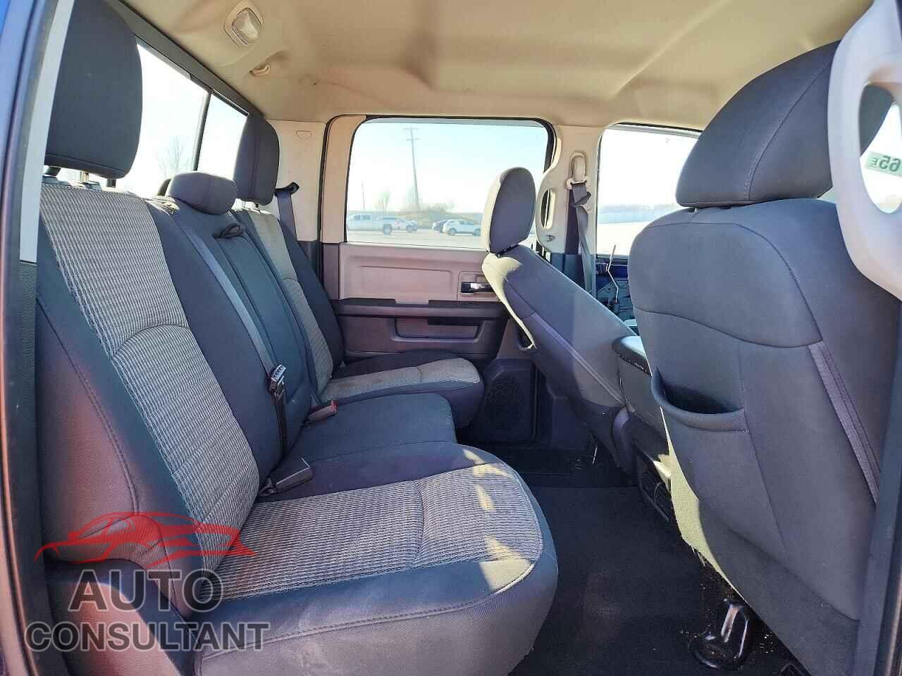 DODGE RAM 1500 2012 - 1C6RD7LT3CS295511