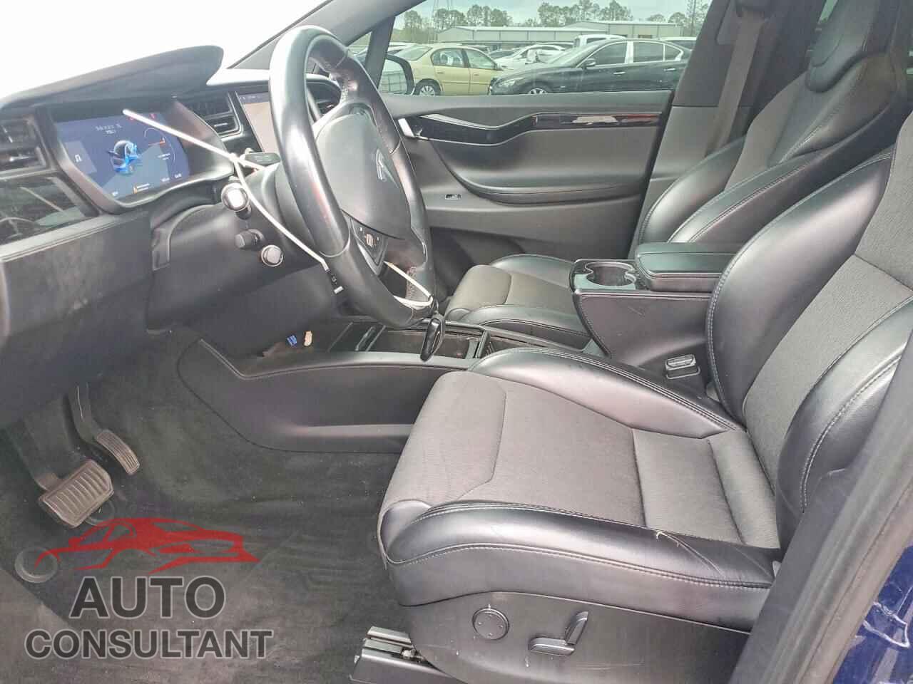 TESLA MODEL X 2018 - 5YJXCDE29JF112919