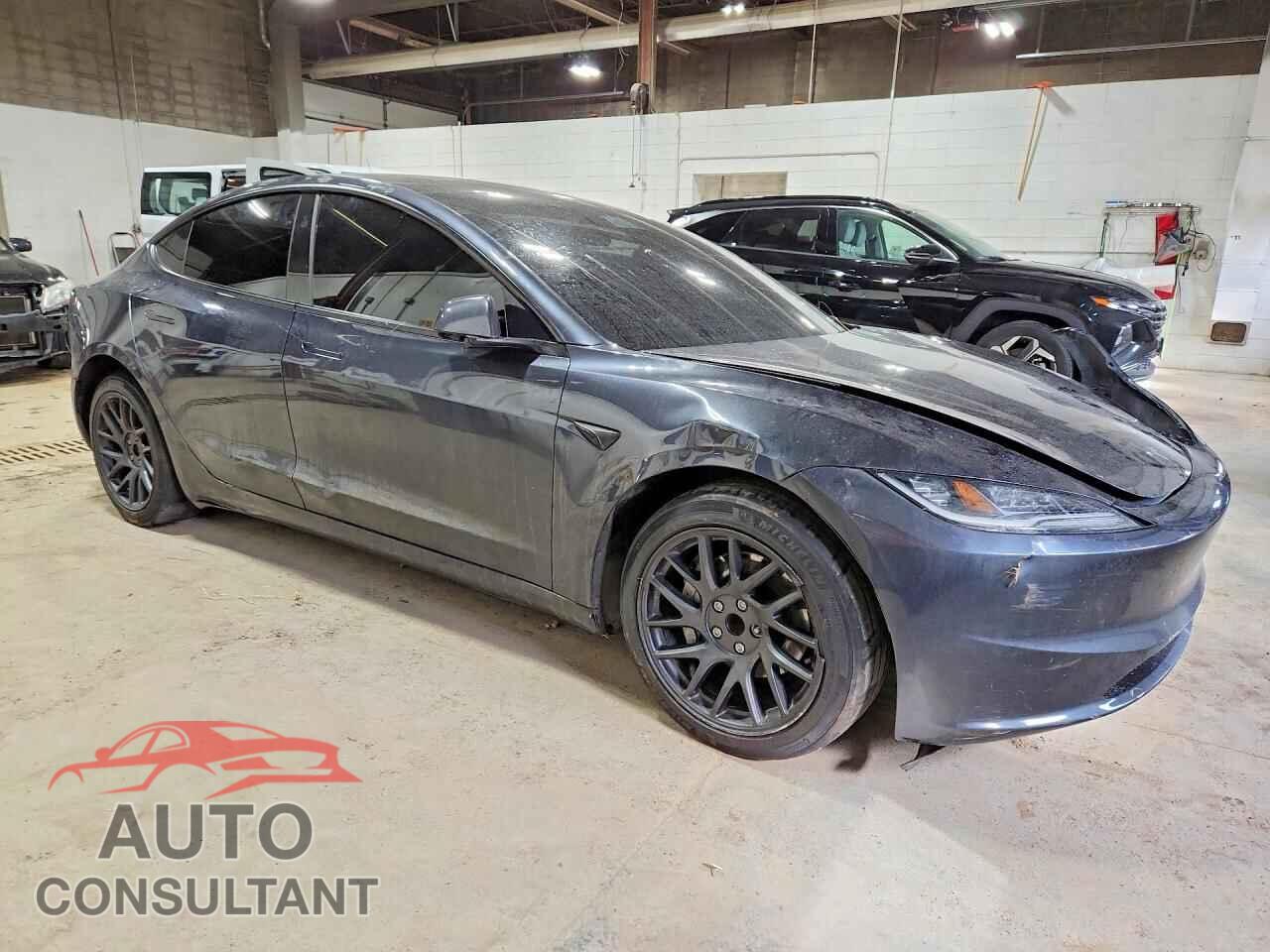 TESLA MODEL 3 2025 - 5YJ3E1EA8SF012682