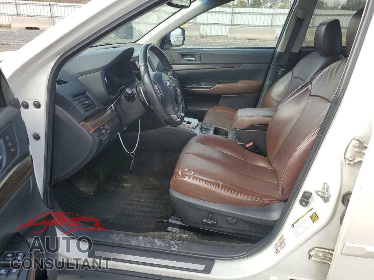 SUBARU OUTBACK 2013 - 4S4BRCSC3D3296509