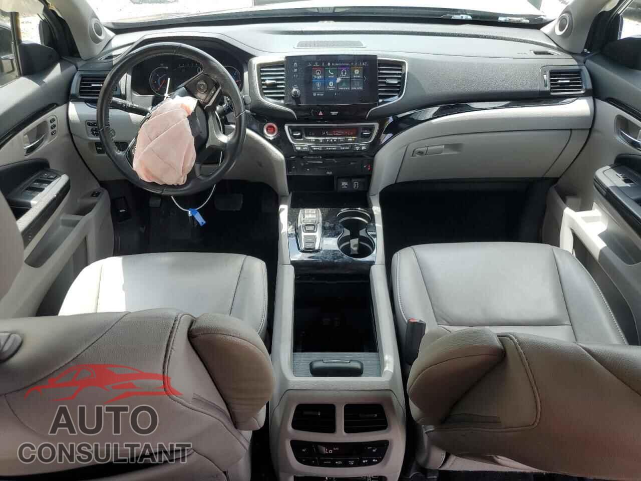 HONDA PILOT 2021 - 5FNYF5H95MB011570